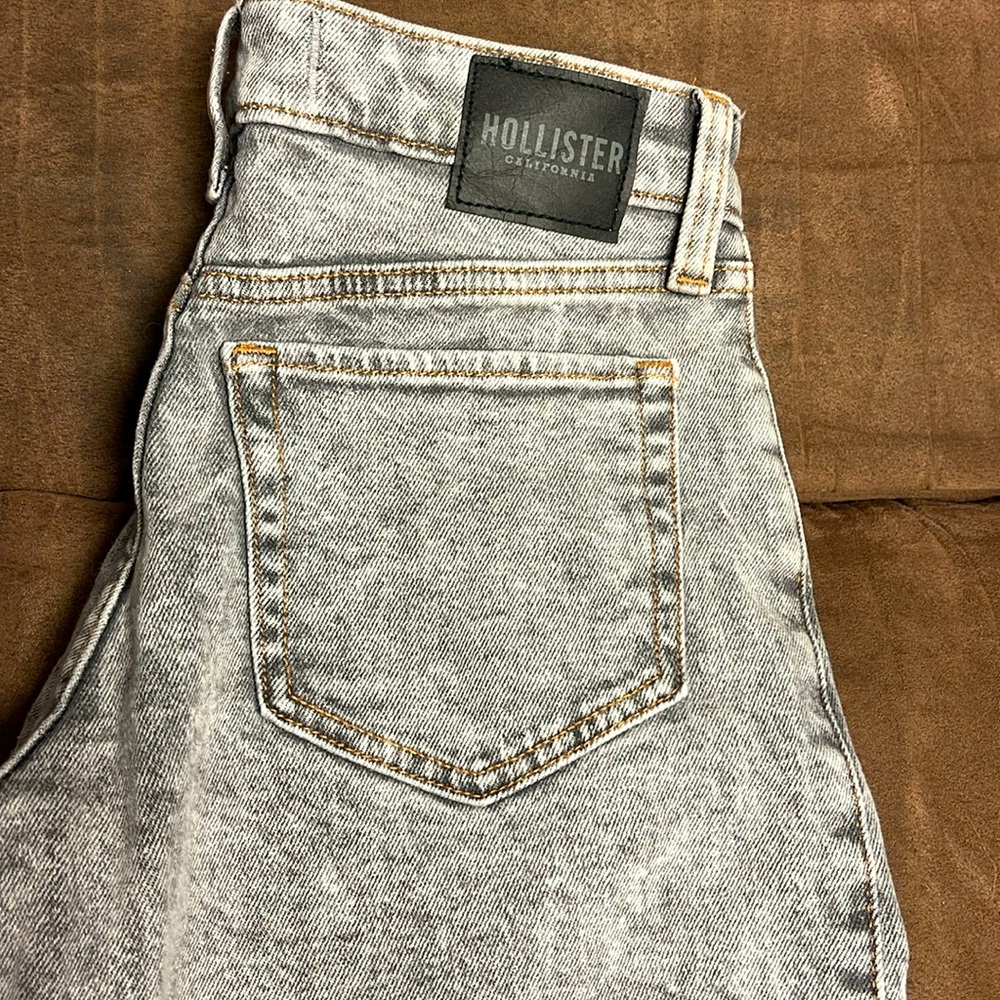 Hollister Low Rise Dad Jeans 23W 33L